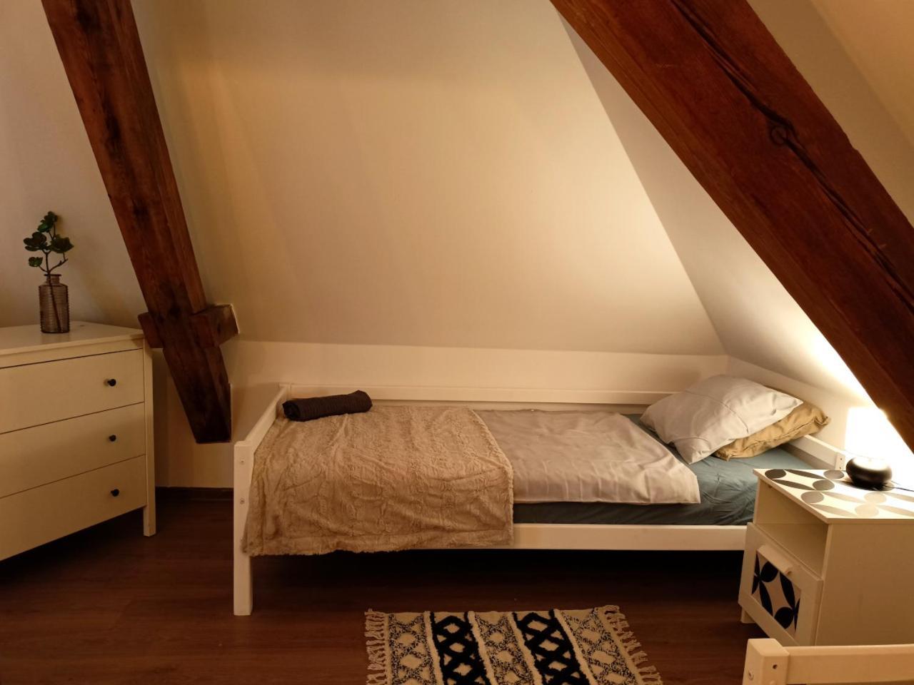 Lemuria Pokoje Hostel Chojnowska A Legnica Zewnętrze zdjęcie