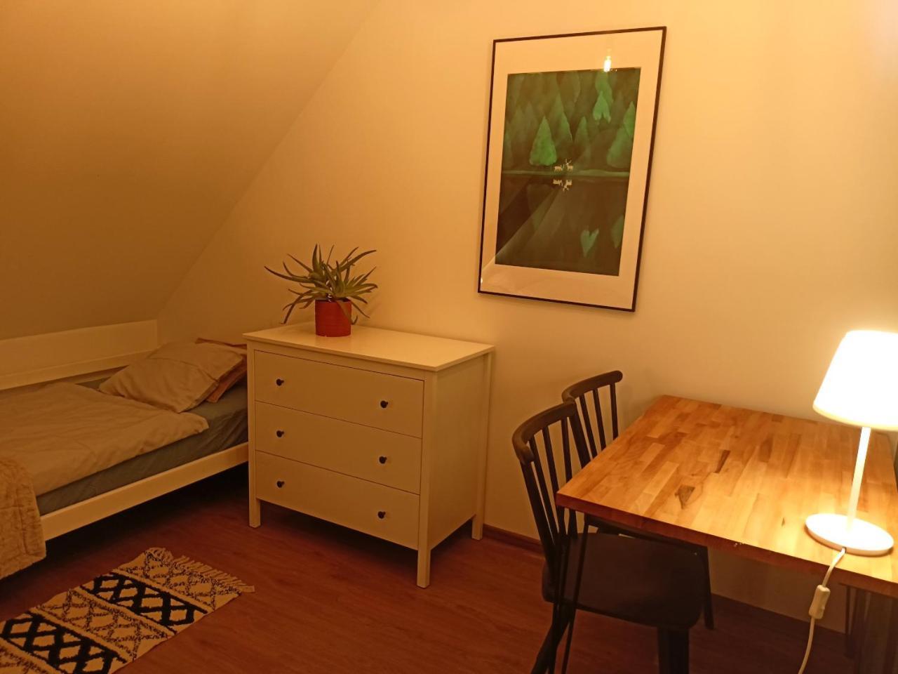 Lemuria Pokoje Hostel Chojnowska A Legnica Zewnętrze zdjęcie