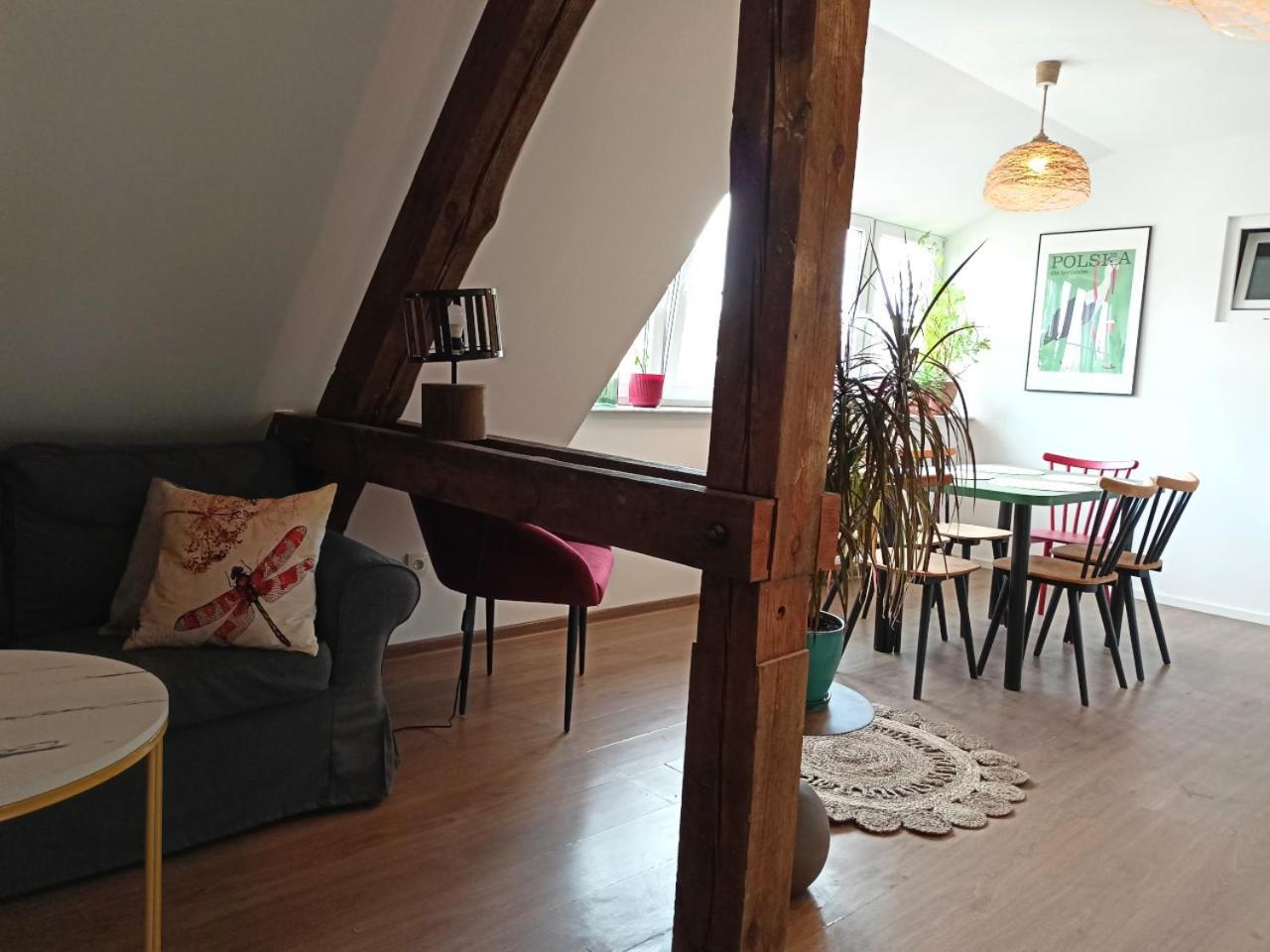 Lemuria Pokoje Hostel Chojnowska A Legnica Zewnętrze zdjęcie